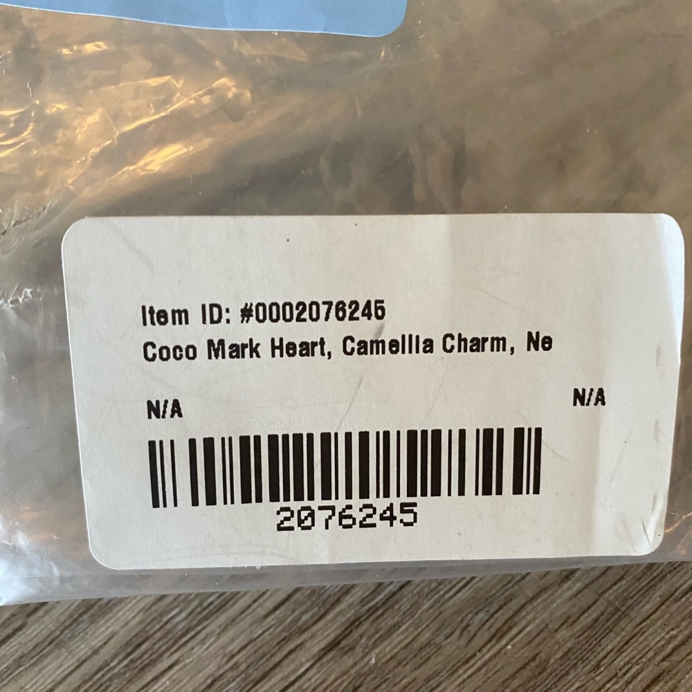 Chanel Chocker - Heart of Hearts - Authentic - Picture 6 of 11